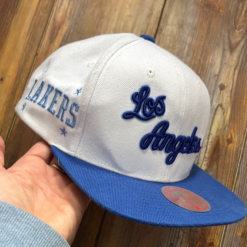 Los Angeles Lakers Cap - White and Blue